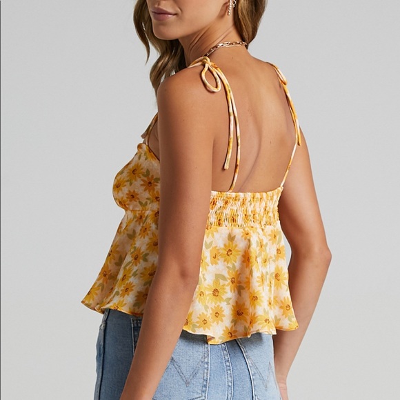 🌻 NWT Showpo Ain’t No Sweetie Top sunflowe… - Picture 2 of 9